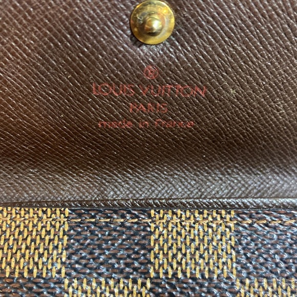 Louis Vuitton Damier Ebene key pouch - Picture 5 of 13